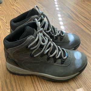 Used Columbia ‘Newton Ridge Plus’ Hiking Boot